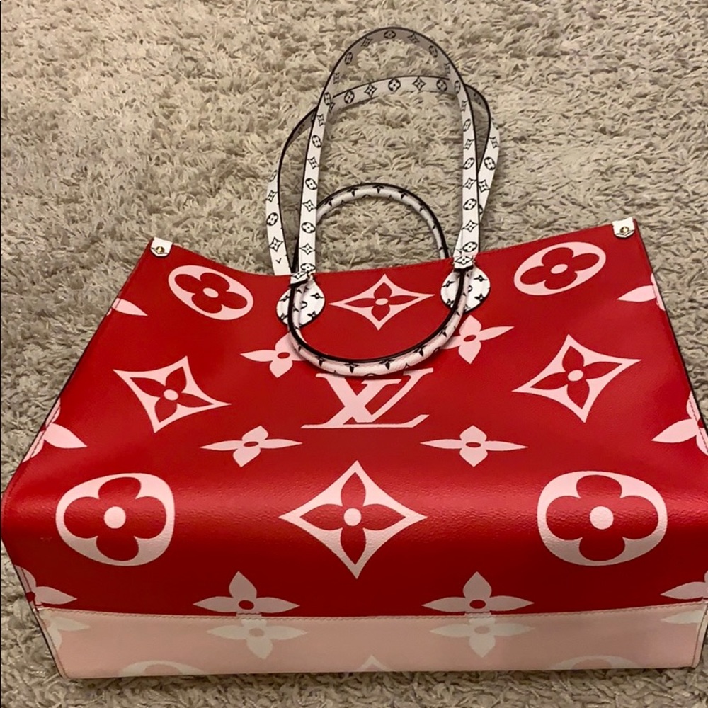 Louis Vuitton Giant Monogram - On The Go Tote - Picture 1 of 8
